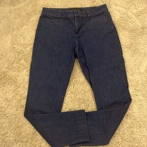 Banana Republic Sloane, dressy blue Jean. Perfect condition.